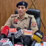 Gurugram-Police-detain-13-suspected-Bangladeshi-nationals-for-illegal-stay-1063x700 (1)