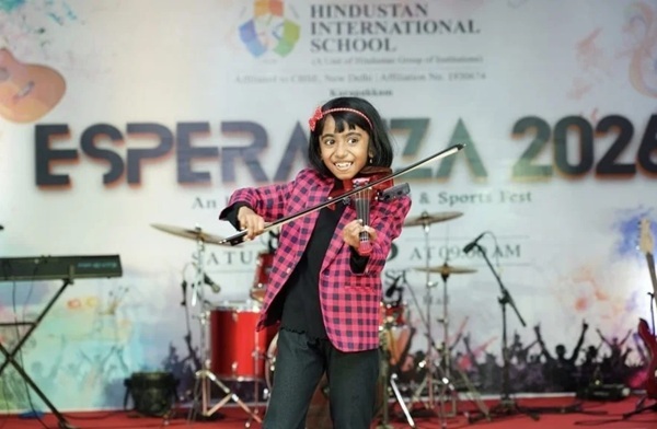 Victoria-Isaac-performing-at-Esperanza-2026-Buckingham-Hall-Karapakkam